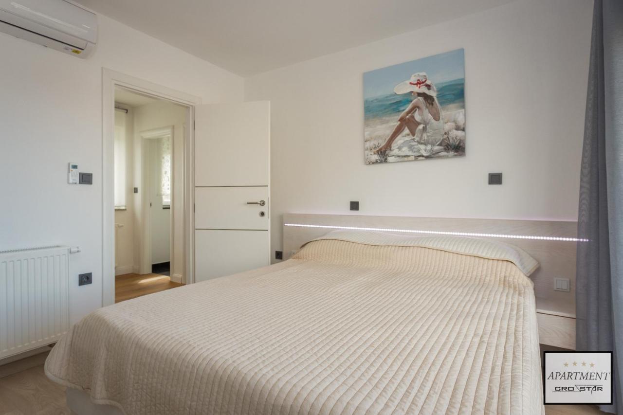 Ferienwohnung Crostar Pjescana Uvala Exterior foto