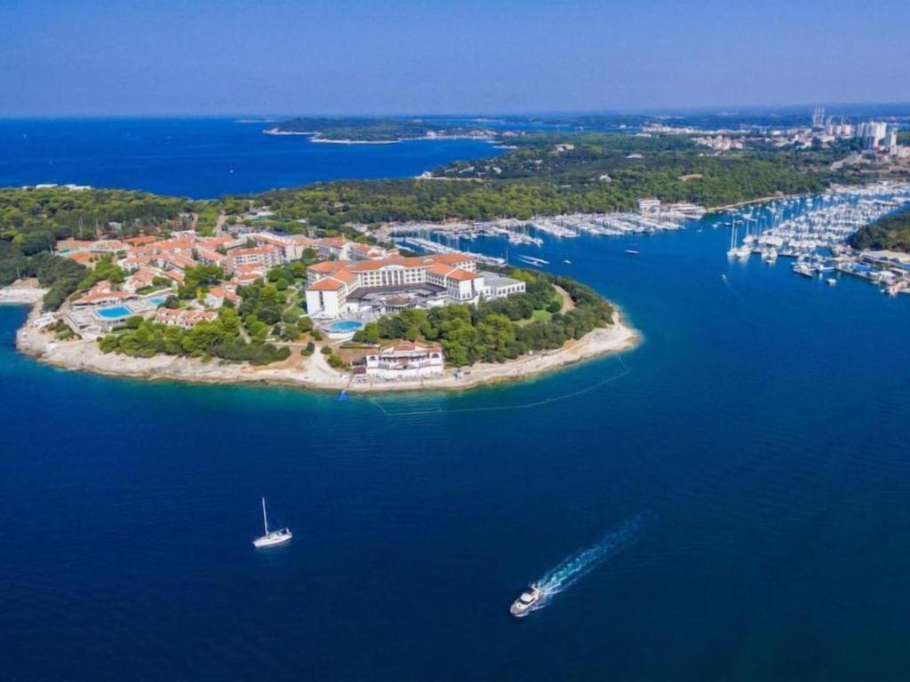Ferienwohnung Crostar Pjescana Uvala Exterior foto